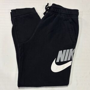 Nike Youth XL Black Jogger Sweatpants